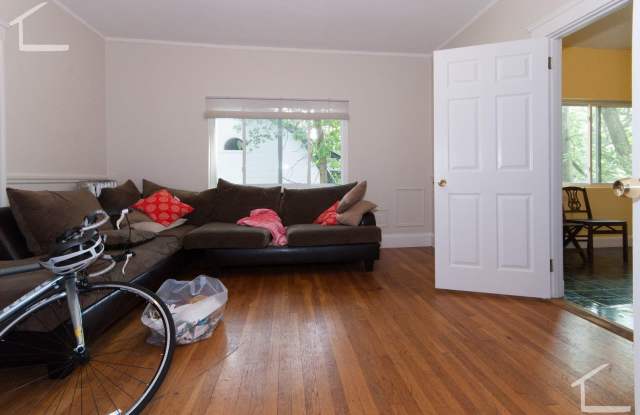 Very nice Brookline 5 Bed 2 bath!! photos photos