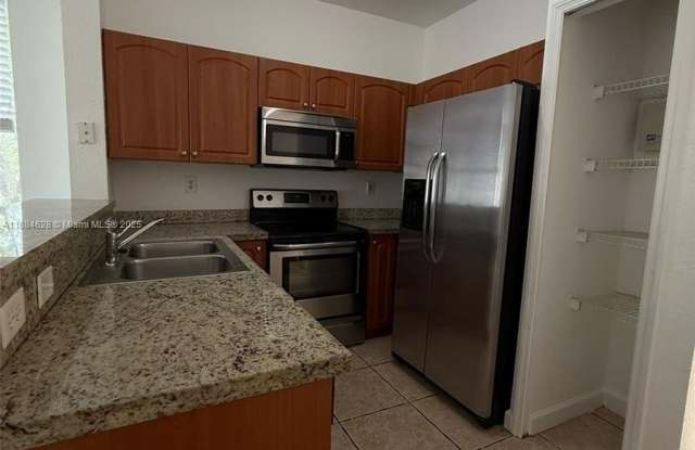 17640 NW 73rd Ave photos photos