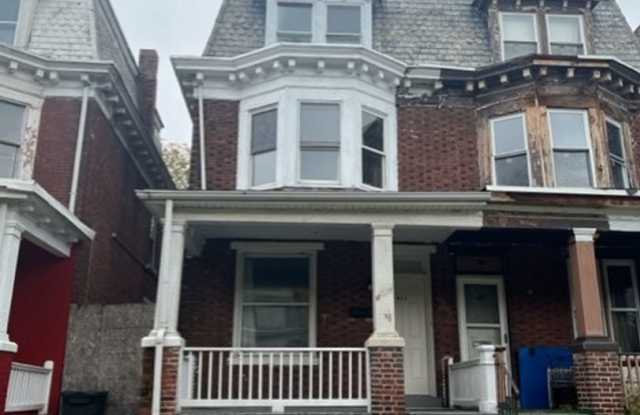 5 Bedroom house harrisburg for rent 1,200 a month photos photos