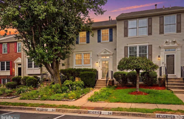 5718 CROATAN Court Gallery 1