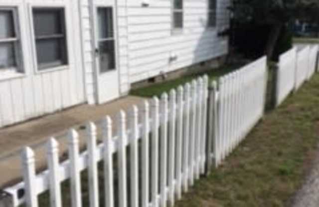 1 Bdrm Ellettsville Available MAY 2027;  $810 Rent (ALL UTILITIES INCLUDED!) Gallery 1
