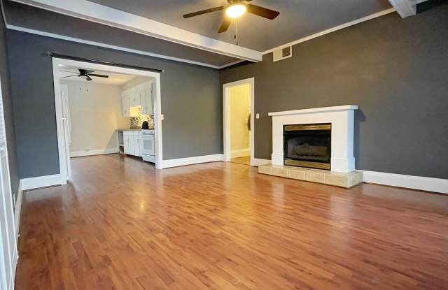 120 N Drake St - 2nd Floor photos photos