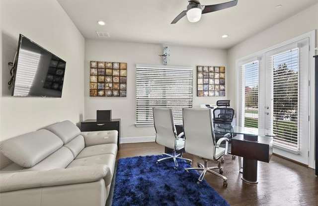 2031 Courtland Drive Gallery 4