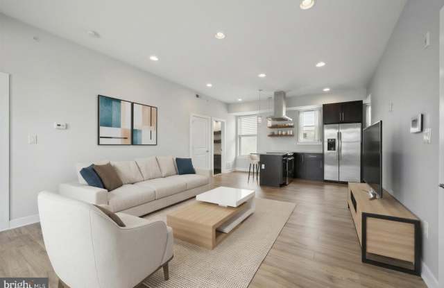 714-24 N CHADWICK Street Gallery 2