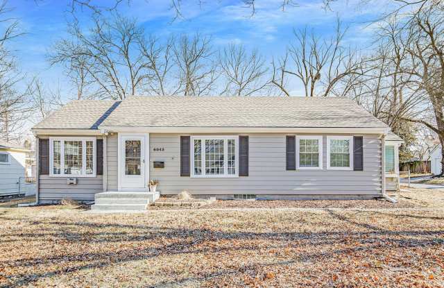 4 WEEKS FREE RENT IF MOVED IN BY 10/31! Coming Soon! Cozy Updated Fairway home ready to find its new residents!! Gallery 3