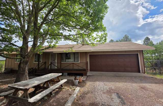 1295 S Julia Lane - 1295 South Julia Lane, Pinetop-Lakeside, AZ 85929