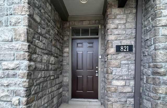 821 South Douglas Avenue Gallery 2