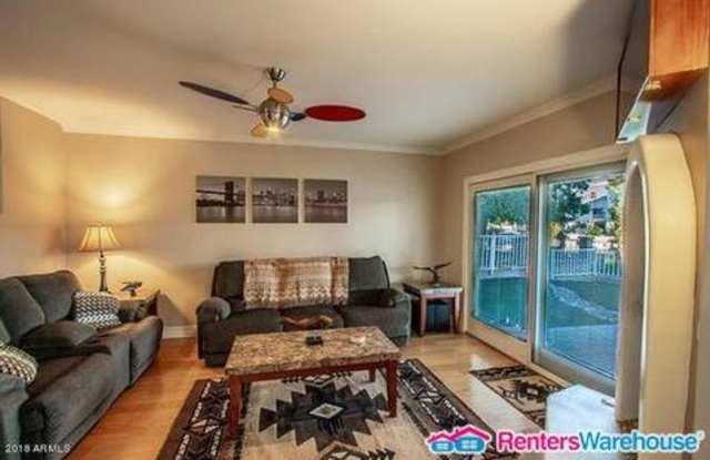 1325 East Steamboat Bend Drive Gallery 3