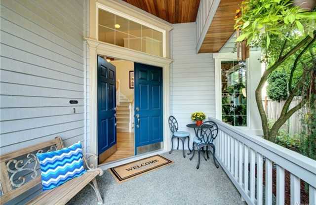 4Bd/3.5Ba Sammamish Home Gallery 3