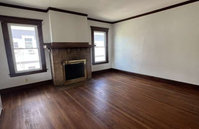 164 Barker Street Gallery 2