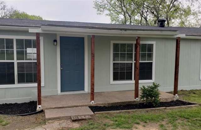 5620 Crowley Street - 5620 Crowley Street, Sansom Park, TX 76114