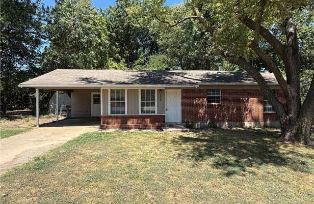 Nice home in Springdale Gallery 3