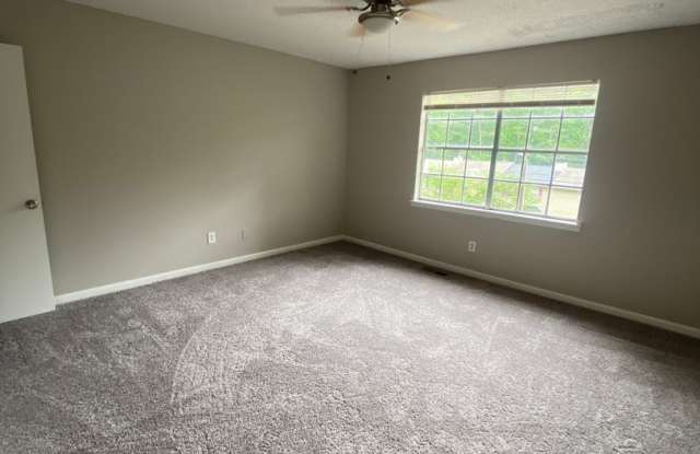 Charming 3-Bedroom Home with Basement and Covered Deck in Irondale, AL photos photos