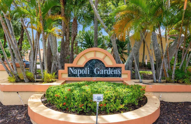 917 Coral Club Dr photos photos