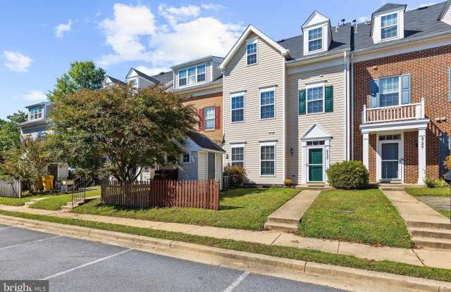 8738 BRIGHT MEADOW Court Gallery 2