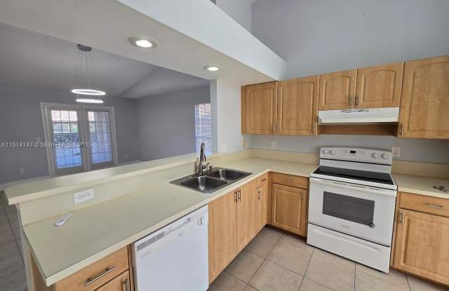 10295 Hidden Springs Court 10295 - 10295 Hidden Springs Court, Palm Beach County, FL 33498