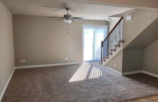 616 Maggie Ct Gallery 2