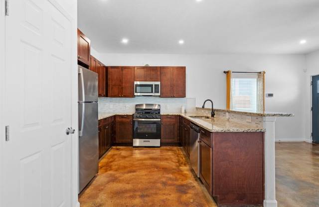 Modern Living Near Downtown San Antonio Gallery 4