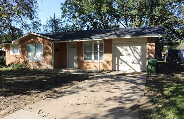 1503 E Lovers Lane - 1503 East Lovers Lane, Arlington, TX 76010