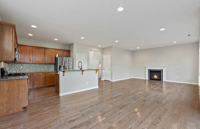 7607 12th Street Southeast - 7607 12th Street Southeast, Lake Stevens, WA 98258