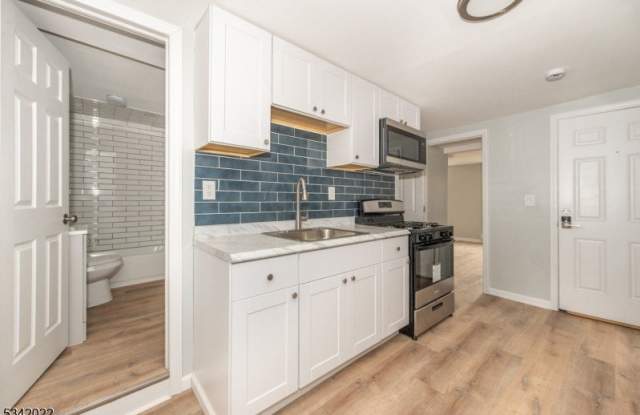 93 Front St photos photos