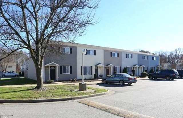 Spacious 3-Bedroom Townhome in Newport News – Utilities Included & Pet Friendly! Gallery 3