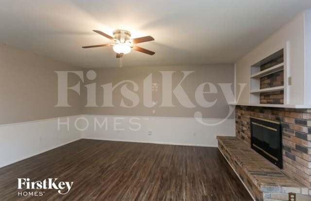 3430 Knoll Point Drive Gallery 4