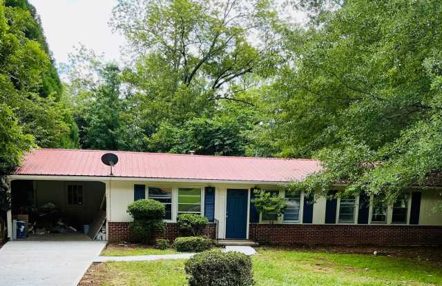 Now Available! Newly Renovated 3 BR/2 BA in Forest Heights! photos photos