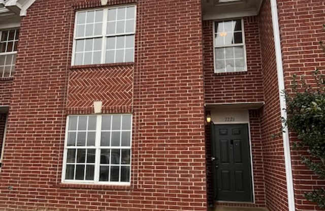 Renovated 3 Bedroom 3 Bath Townhome for Rent! photos photos