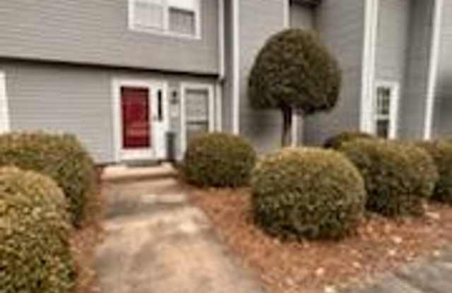 Stunning 3 bedroom/2 bathroom home with AMAZING lake view! - 2705 North Centennial Street, High Point, NC 27265