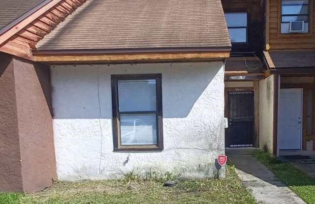 2 BR 2 BA Townhouse photos photos