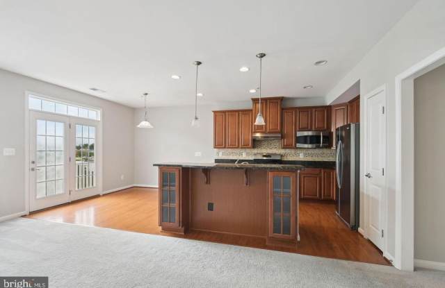 21648 ROMANS Drive Gallery 4