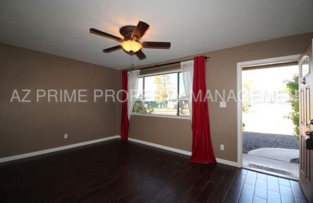 2201 West Poinsettia Drive Gallery 4