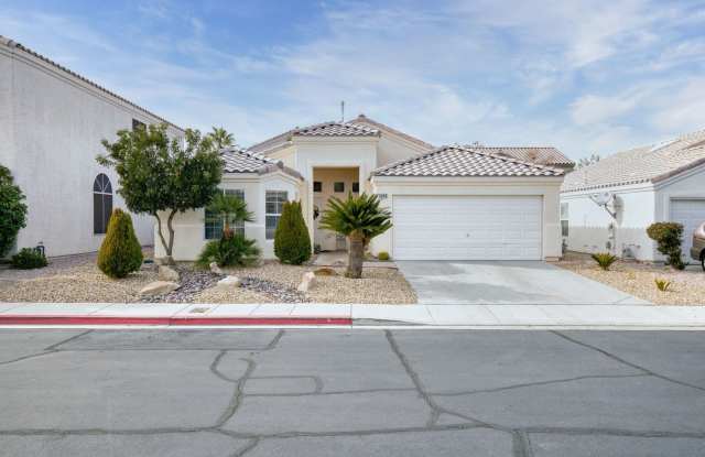 Seven Hills single story beauty in a gated commuity photos photos