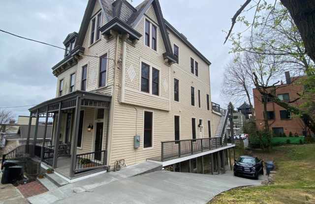 989 Parkside Place photos photos