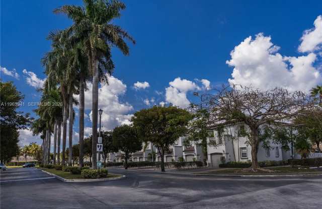 4243 NW 112th Ct photos photos