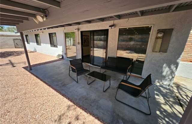 1308 S 16th Street Gallery 2