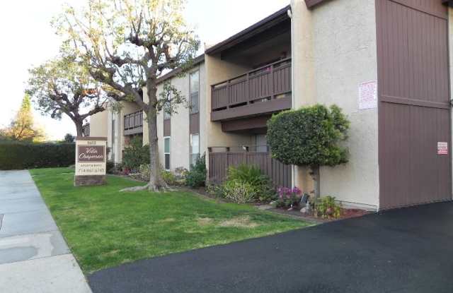 8602 Chapman Ave Gallery 2