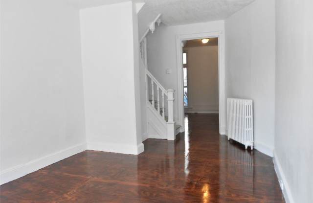 2704 St. Paul St, Gallery 4