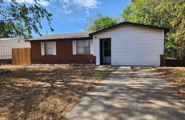 2313 Trosper Place Gallery 2