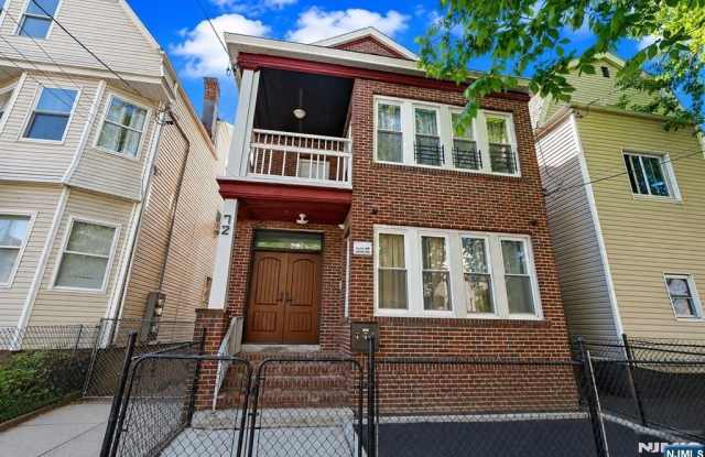 72 Seymour Avenue Gallery 2
