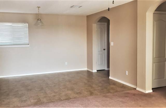 3408 BLUE EARTH Lane Gallery 3
