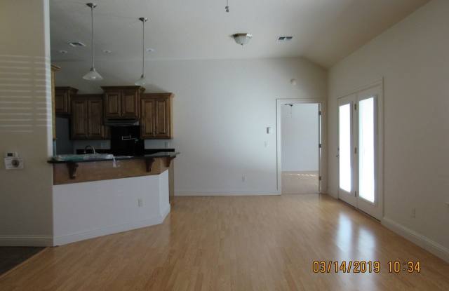 505 NW Fairway Villa Drive Gallery 4