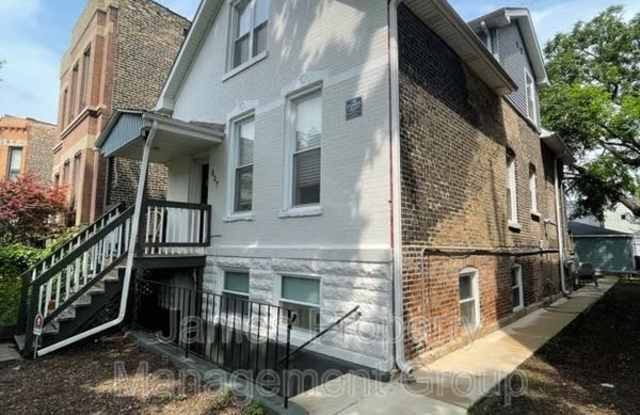 827 N. Francisco Ave Unit # 2 photos photos