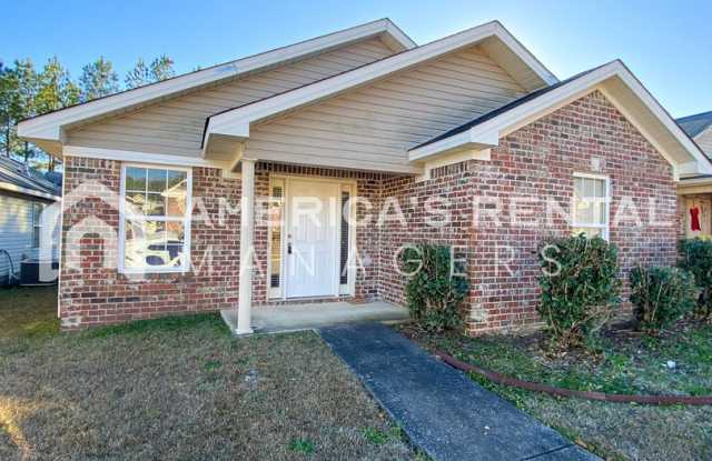Home in Northport, AL...COMING SOON! Sign a lease by 12/15/25 to receive HALF off the deposit!!! photos photos Home in Northport, AL...COMING SOON! Sign a lease by 12/15/25 to receive HALF off the deposit!!! photos photos