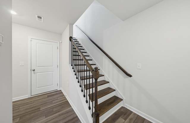 102 Maple Grove Lane - 1 Gallery 4