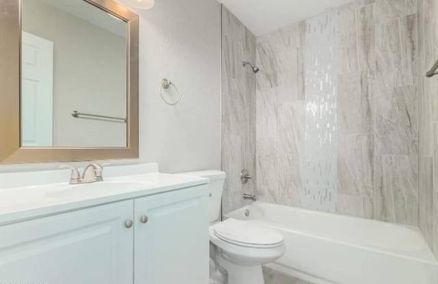5067 East Lee Street photos photos