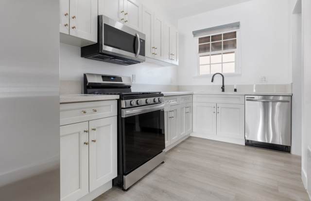 Newly Renovated Spanish Villa Apartment Homes in Santa Ana photos photos