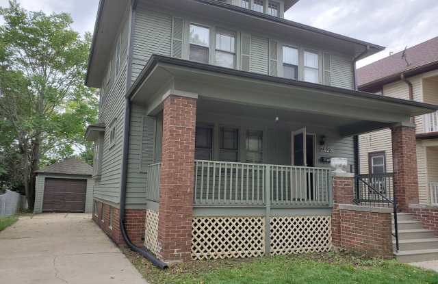 Immaculate 4 Bedroom Single Family with Central AC and Detached Garage, parking lane, and Large Backyard!! photos photos