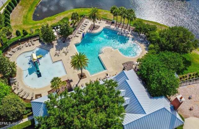 12174 WYNFEILD LAKES Circle Gallery 2